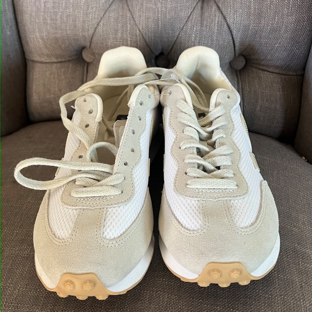 New! Veja Rio Branco II Sneakers - Picture 2 of 11